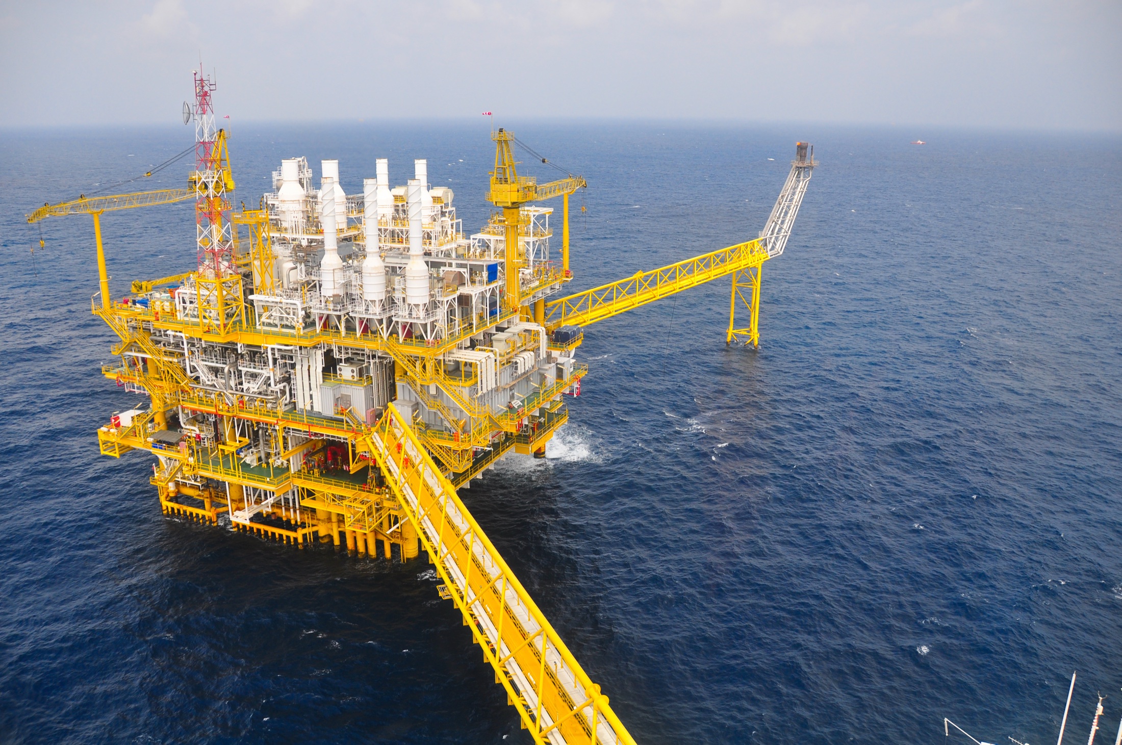 Enserv Heavy Rig Mobilization and Oilfield Transportation Convoy